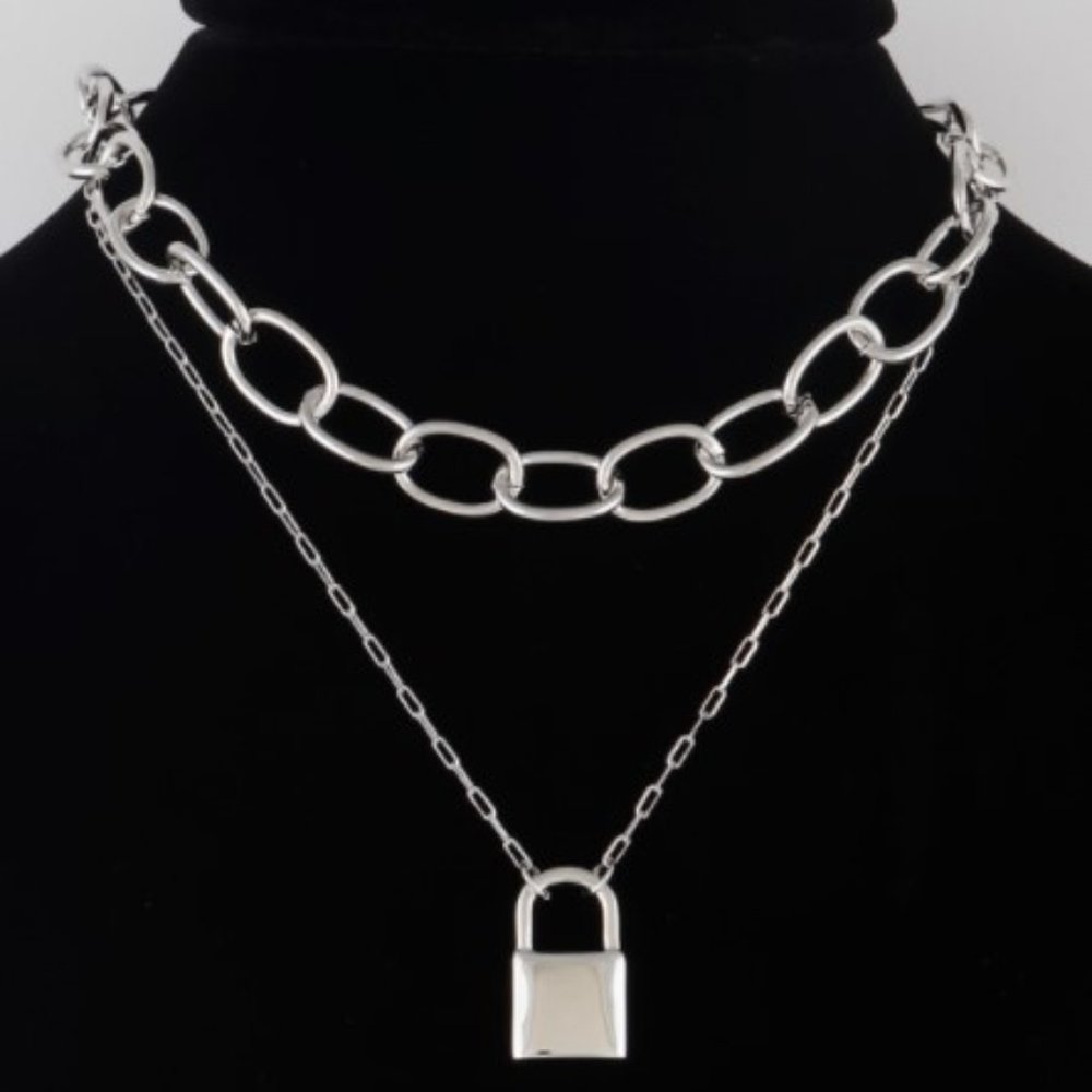 Silver Tone Lock Pendant Chain Necklace
